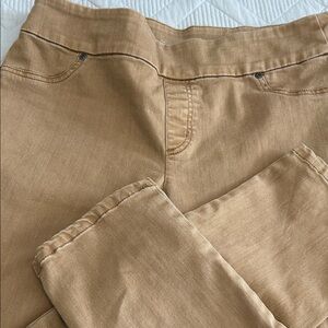 Women’s Casual Stretch Jeans in Camel Tan